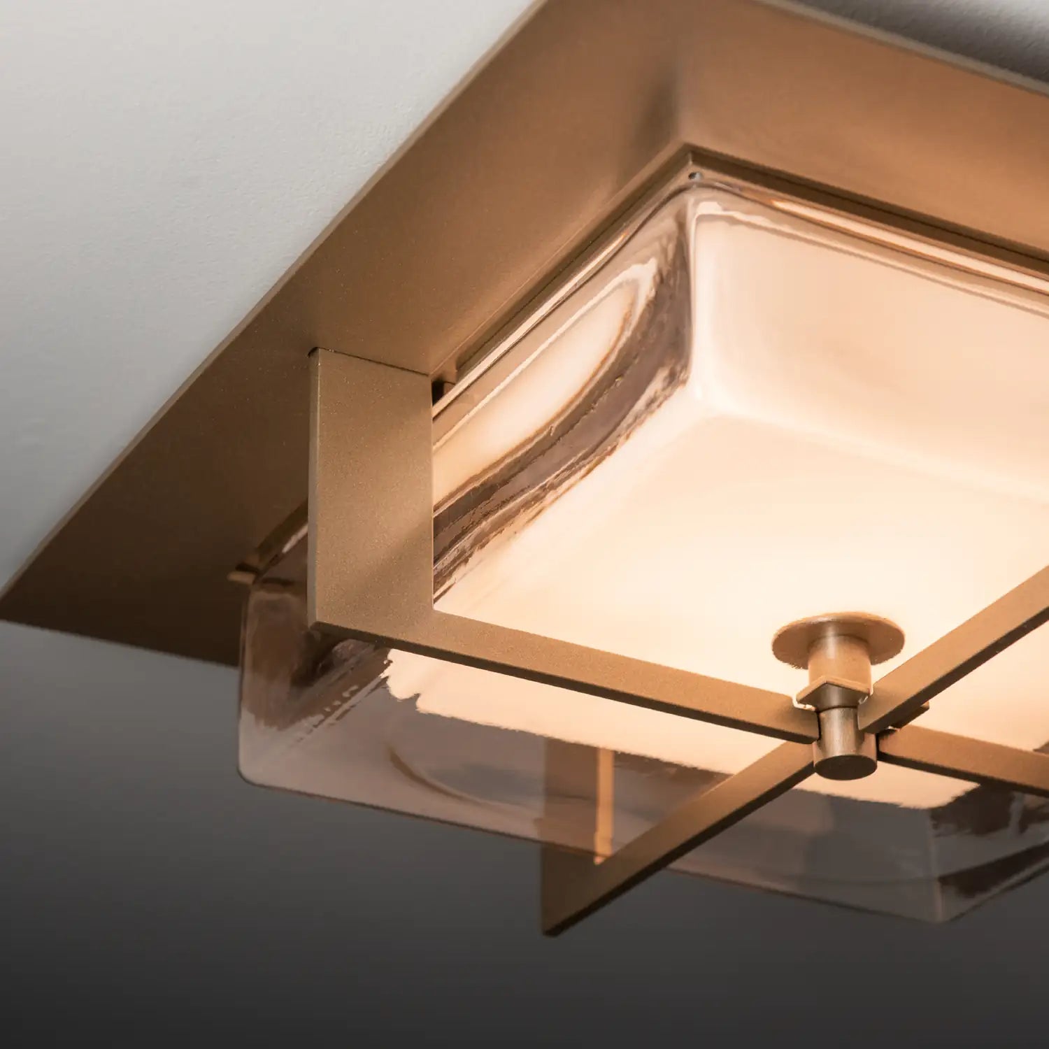 Hubbardton Forge, Axis Flush Mount, SEMI FLUSH MOUNT LIGHT