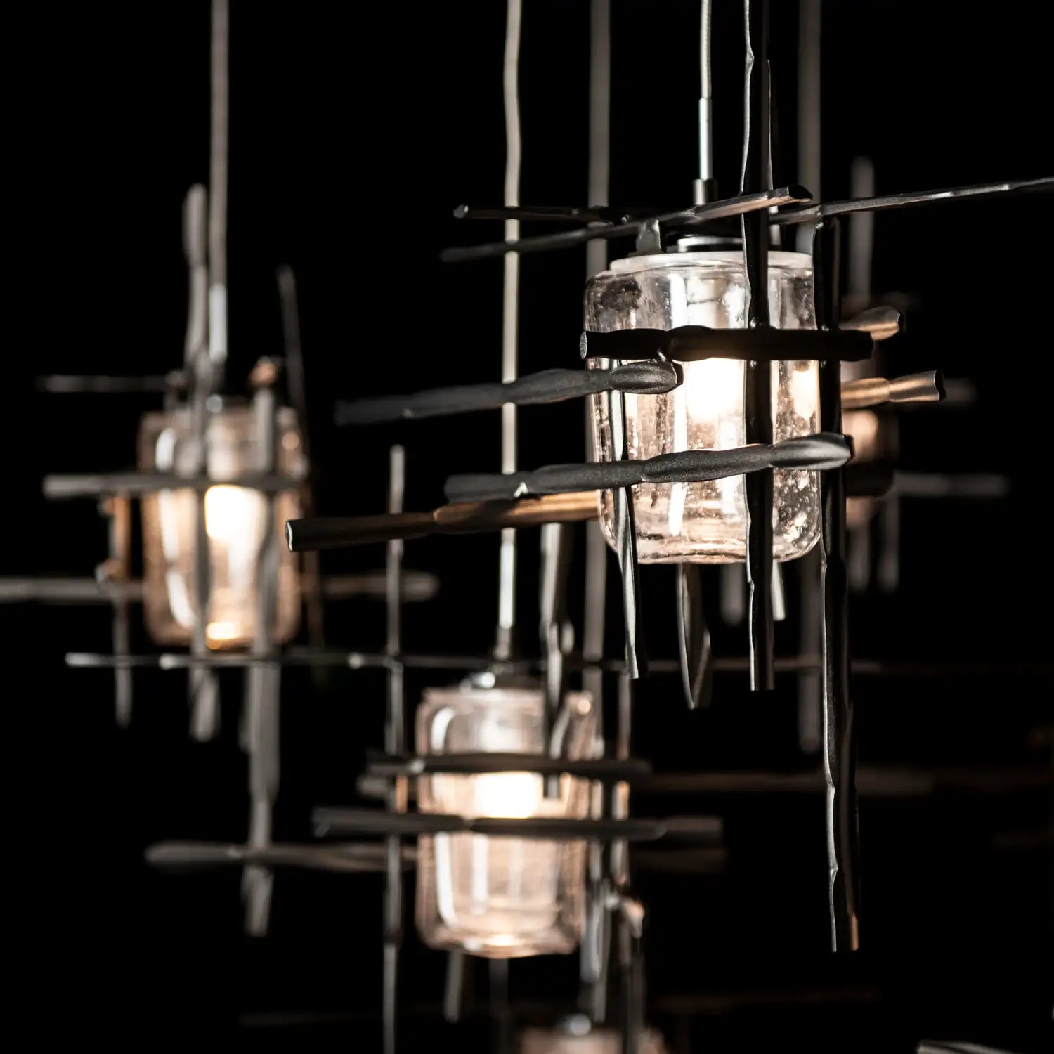 Hubbardton Forge, Tura Seeded Glass Mobile Pendant, CHANDELIER LIGHT
