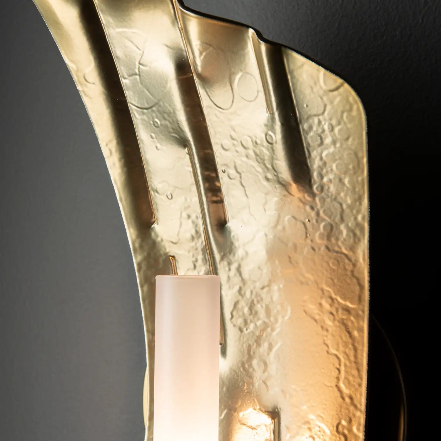 Hubbardton Forge, Crest Sconce, WALL SCONCES