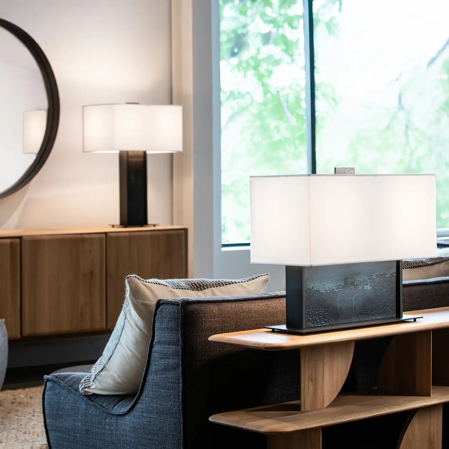 Hubbardton Forge, Horizon Console Lamp, DESK LAMPS