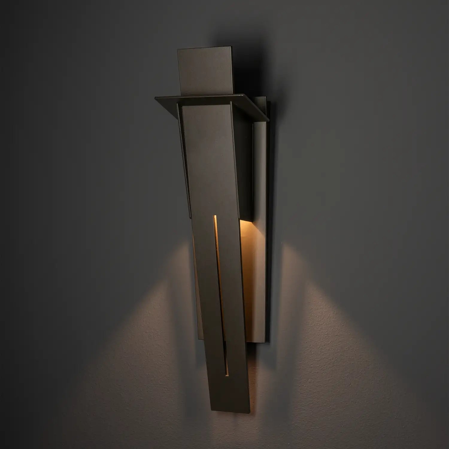 Hubbardton Forge, Linea Outdoor Sconce, OUTDOOR WALL LIGHTS