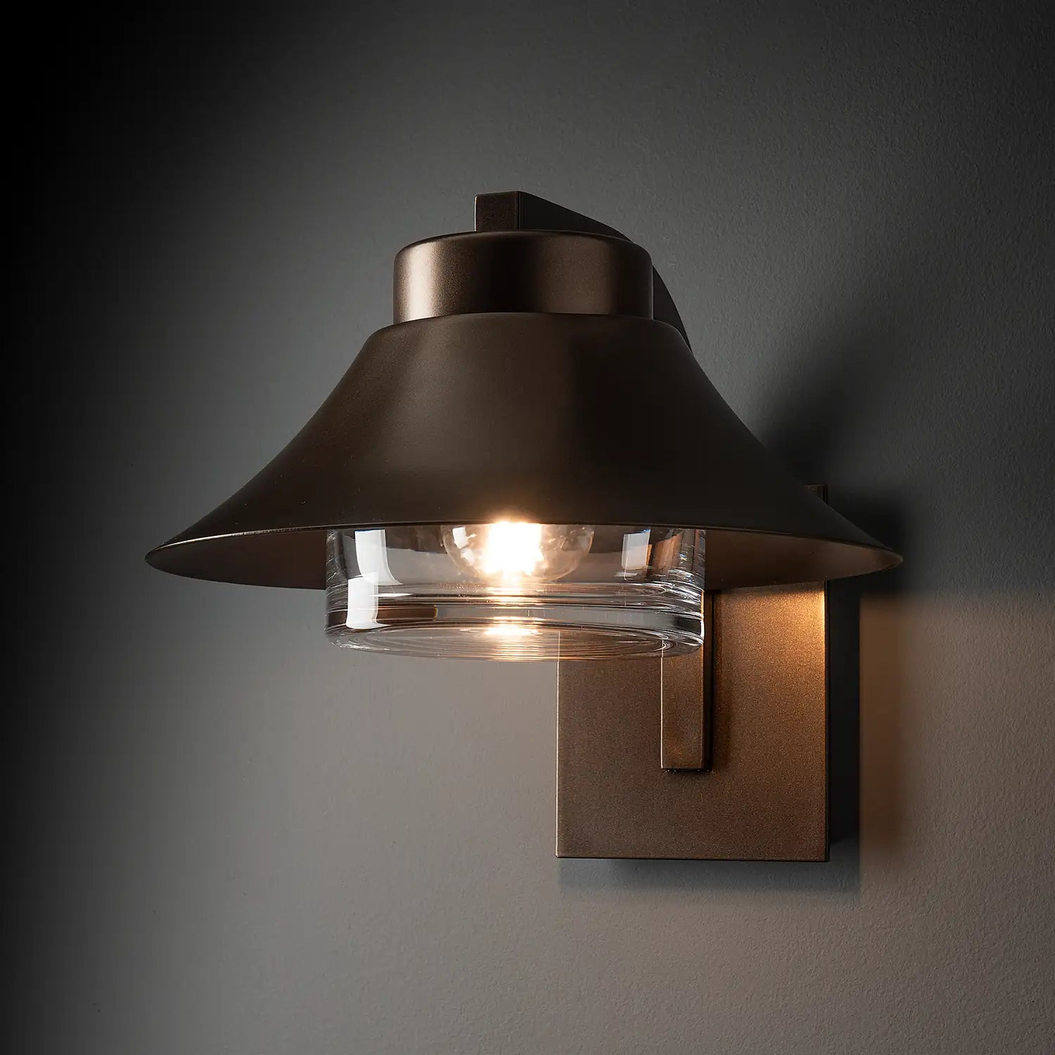 HUBBARDTON FORGE STOWE OUTDOOR SCONCE - Wall