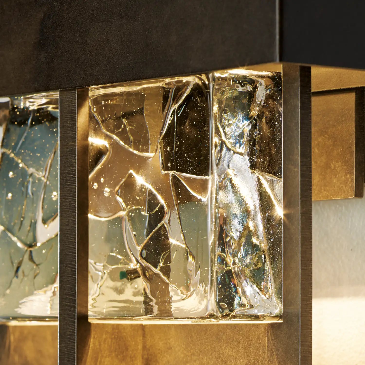 Hubbardton Forge, Shard LED Outdoor Sconce, OUTDOOR WALL LIGHTS