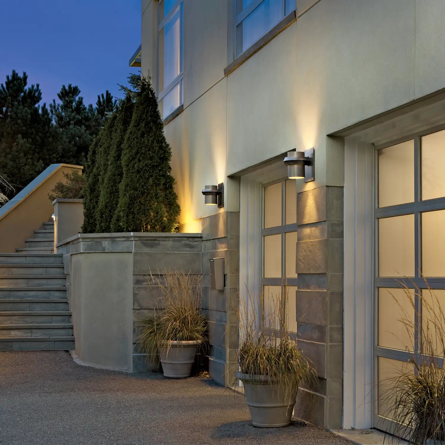 HUBBARDTON FORGE TWILIGHT SKY FRIENDLY OUTDOOR SCONCE