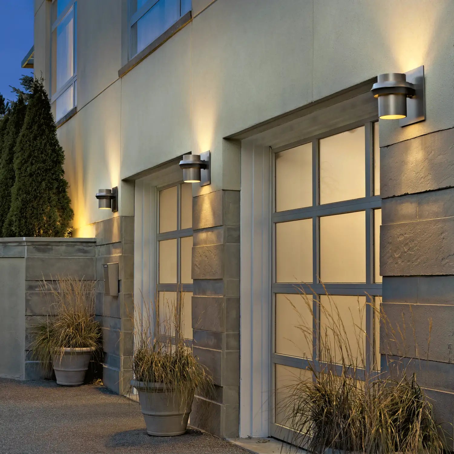 HUBBARDTON FORGE TWILIGHT SKY FRIENDLY OUTDOOR SCONCE