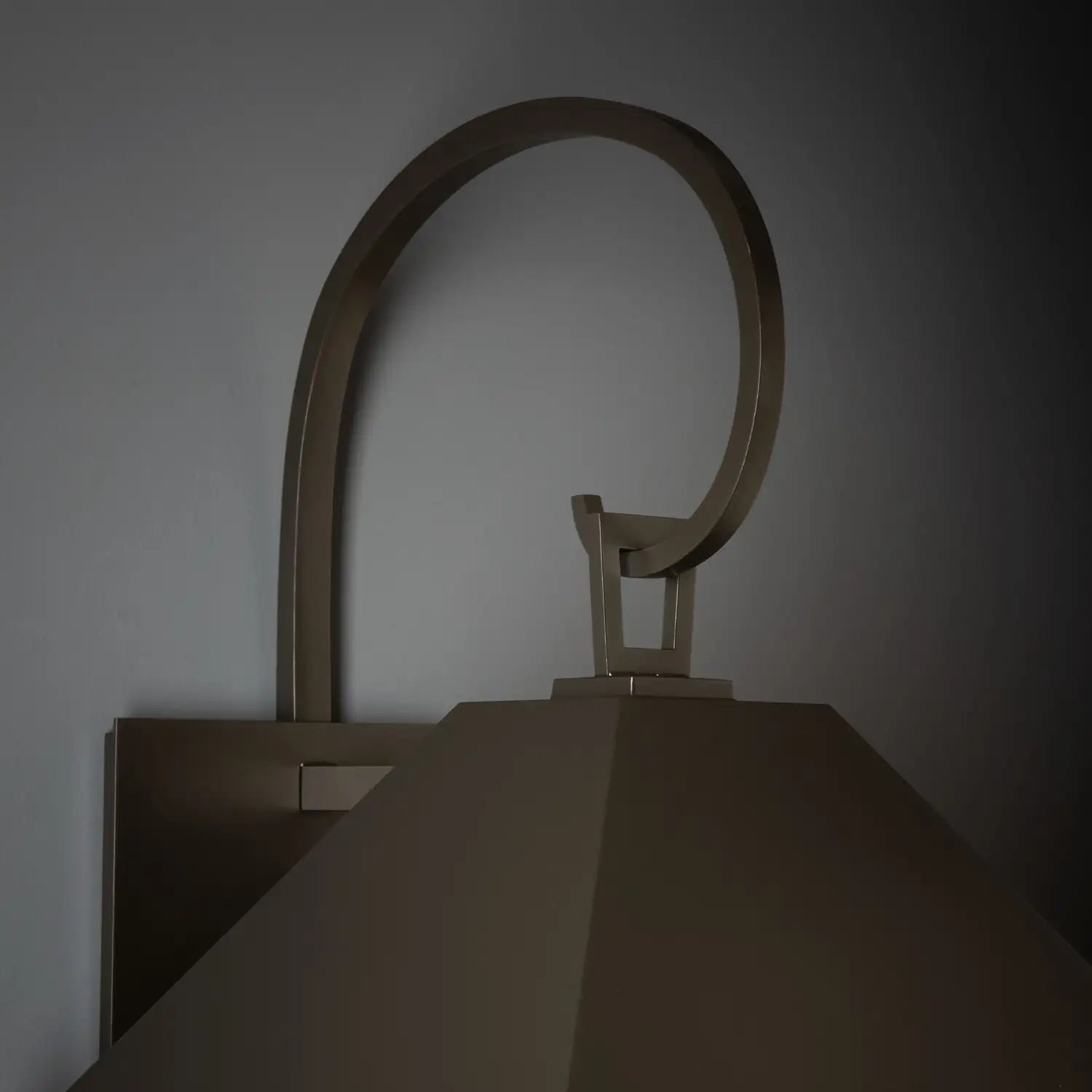HUBBARDTON FORGE DORSET SKY FRIENDLY OUTDOOR SCONCE