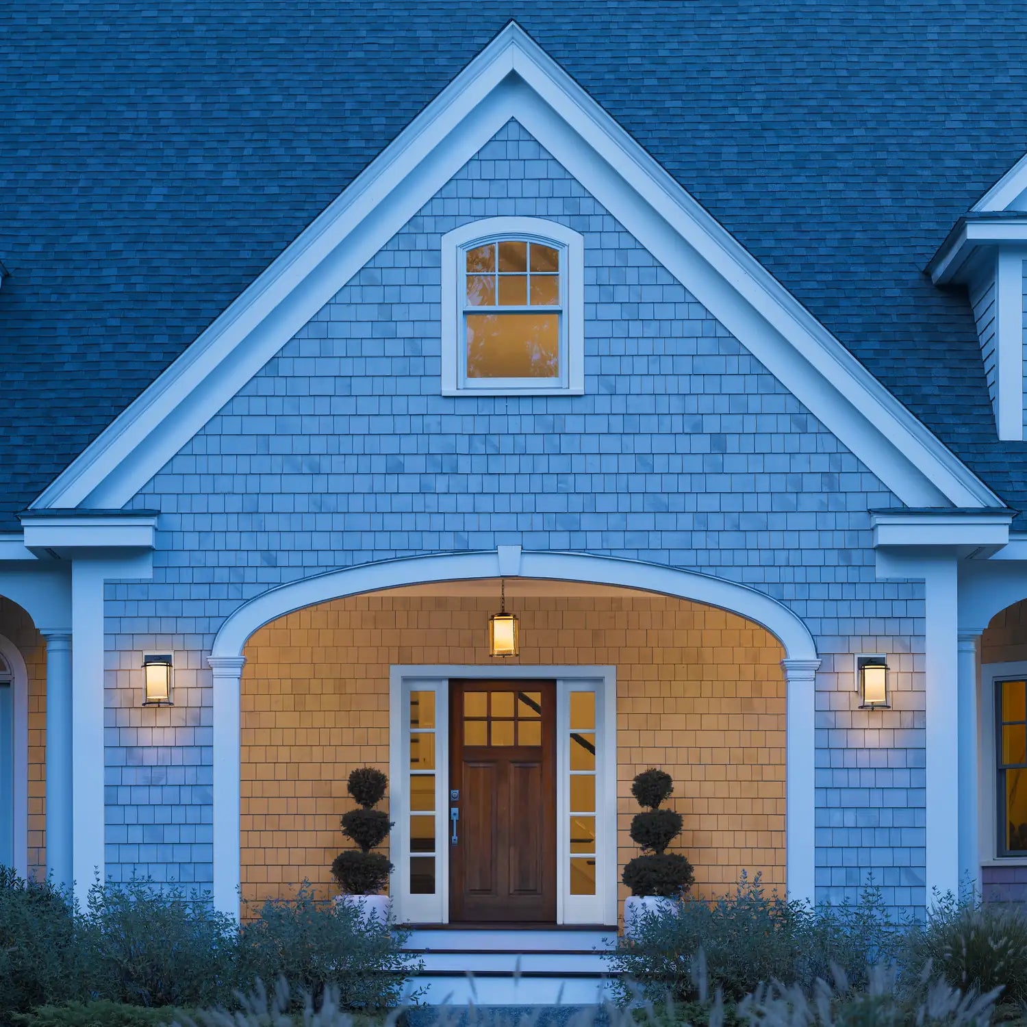 HUBBARDTON FORGE MERIDIAN OUTDOOR SCONCE