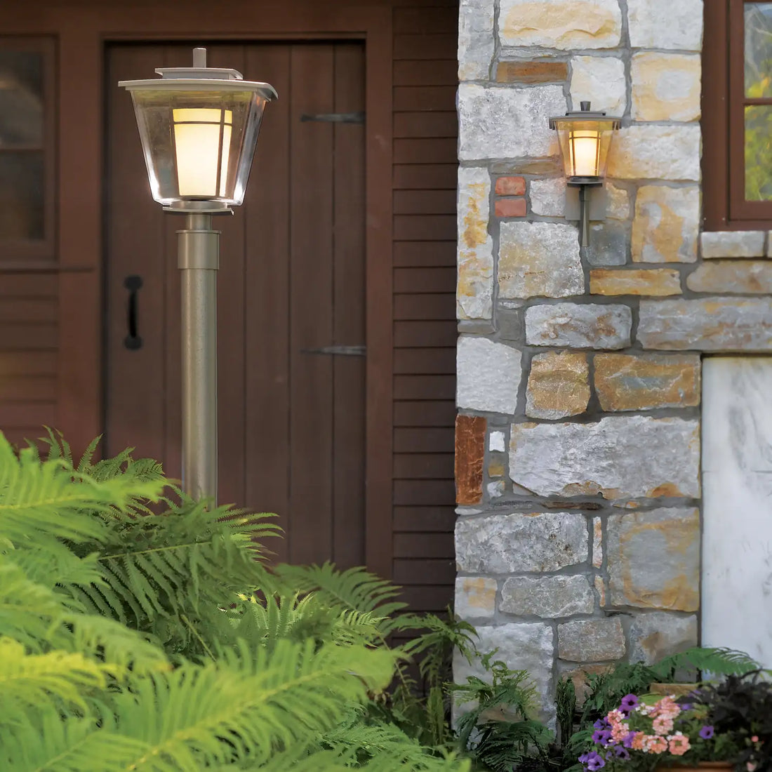 Hubbardton Forge Beacon Hall Outdoor Post Light - Post