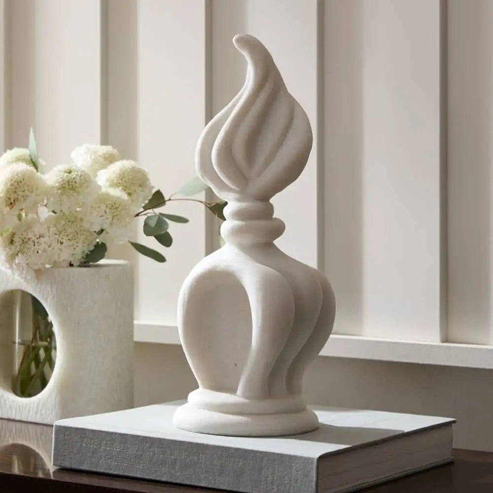 ARTERIORS MARILYN SCULPTURE - Decorative Accents