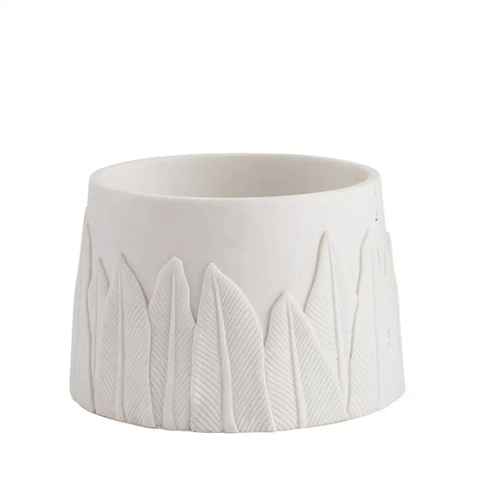 ARTERIORS FEATHER CENTERPIECE - Decorative Accents
