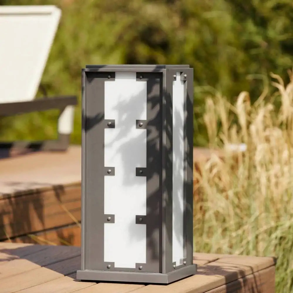 ARTERIORS CORBIN OUTDOOR LANTERN - Table