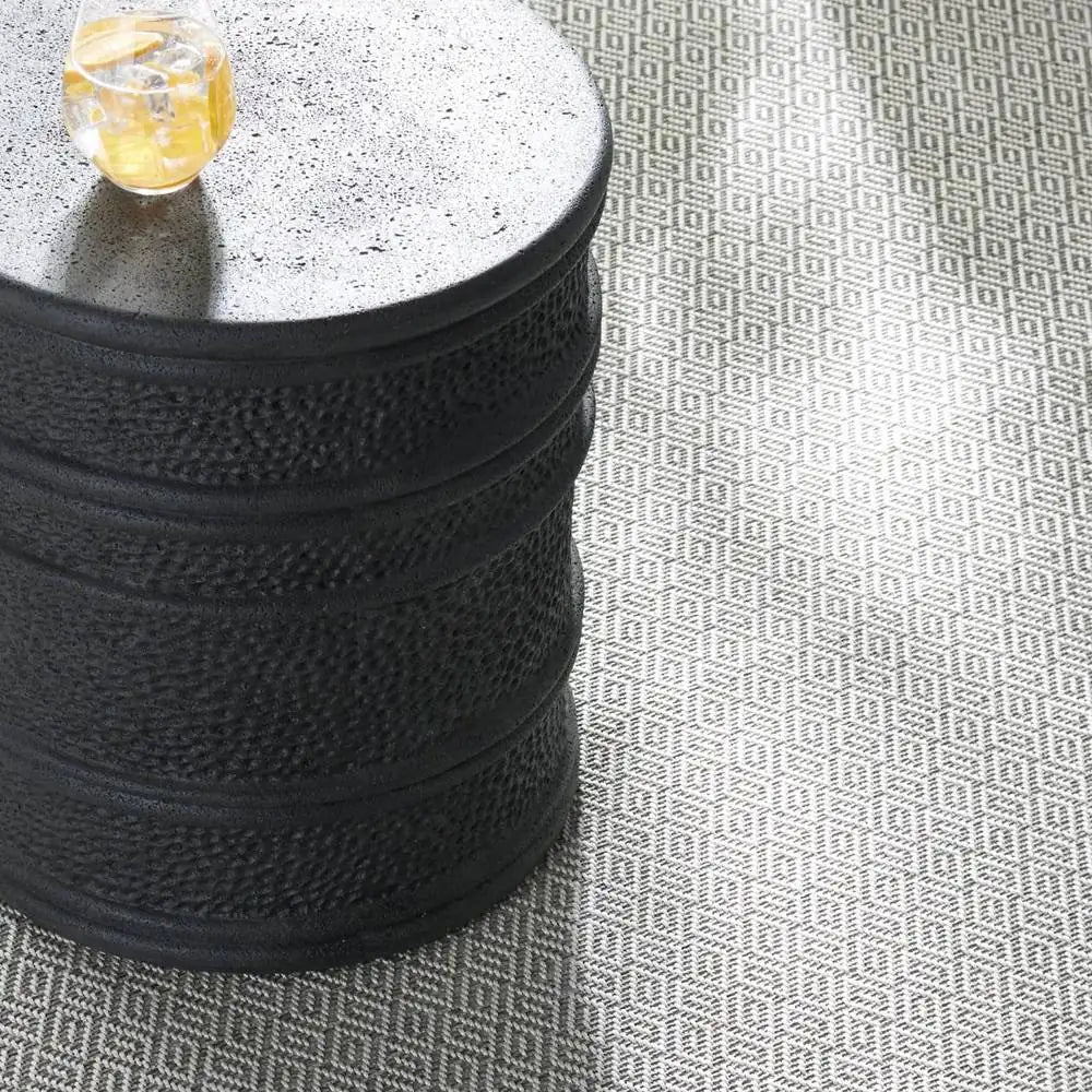 ARTERIORS RUG - Decorative Accents