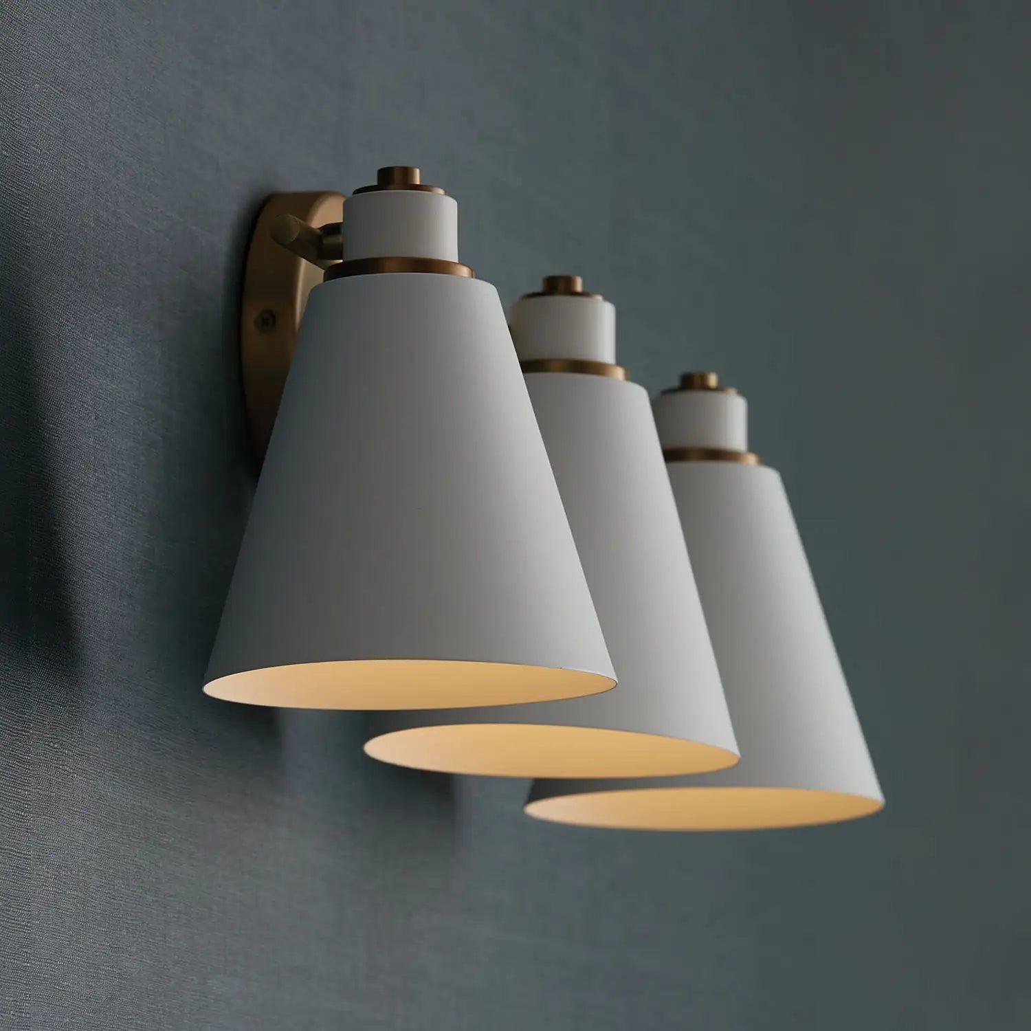 CAPITAL LIGHTING, BRADLEY VANITY, VANITY LIGHT