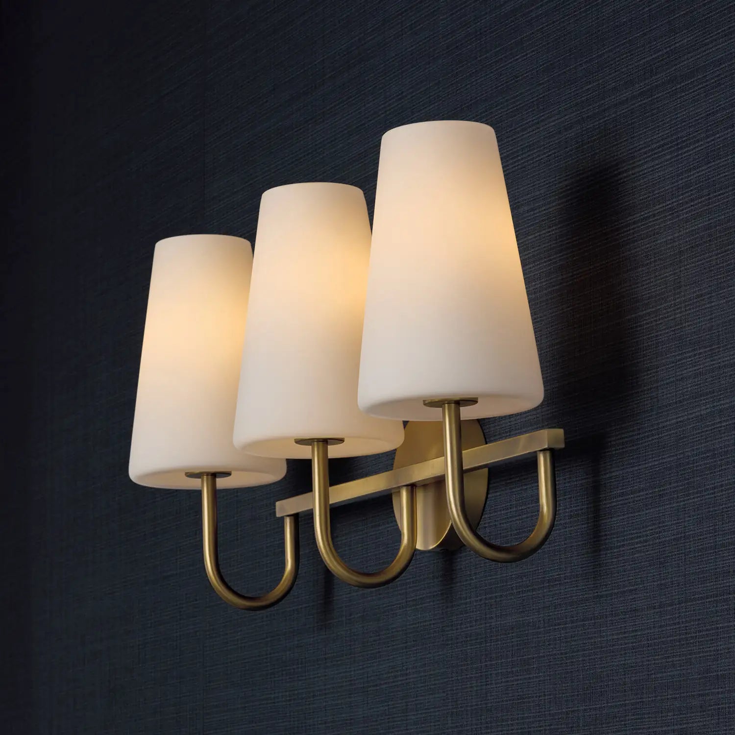 CAPITAL LIGHTING, AVERITT VANITY, VANITY LIGHT