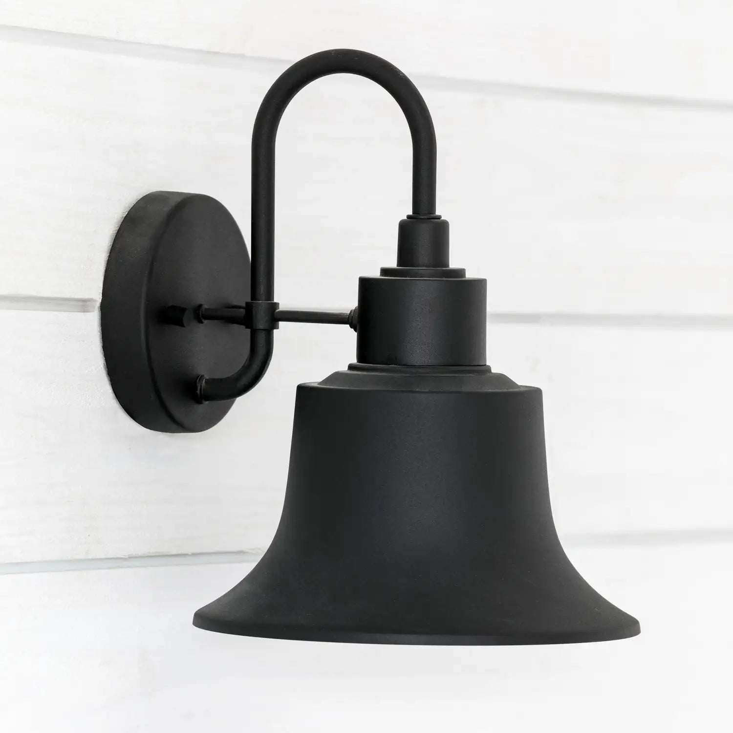CAPITAL LIGHTING, BROCK OUTDOOR WALL-LANTERN, OUTDOOR WALL LIGHTS