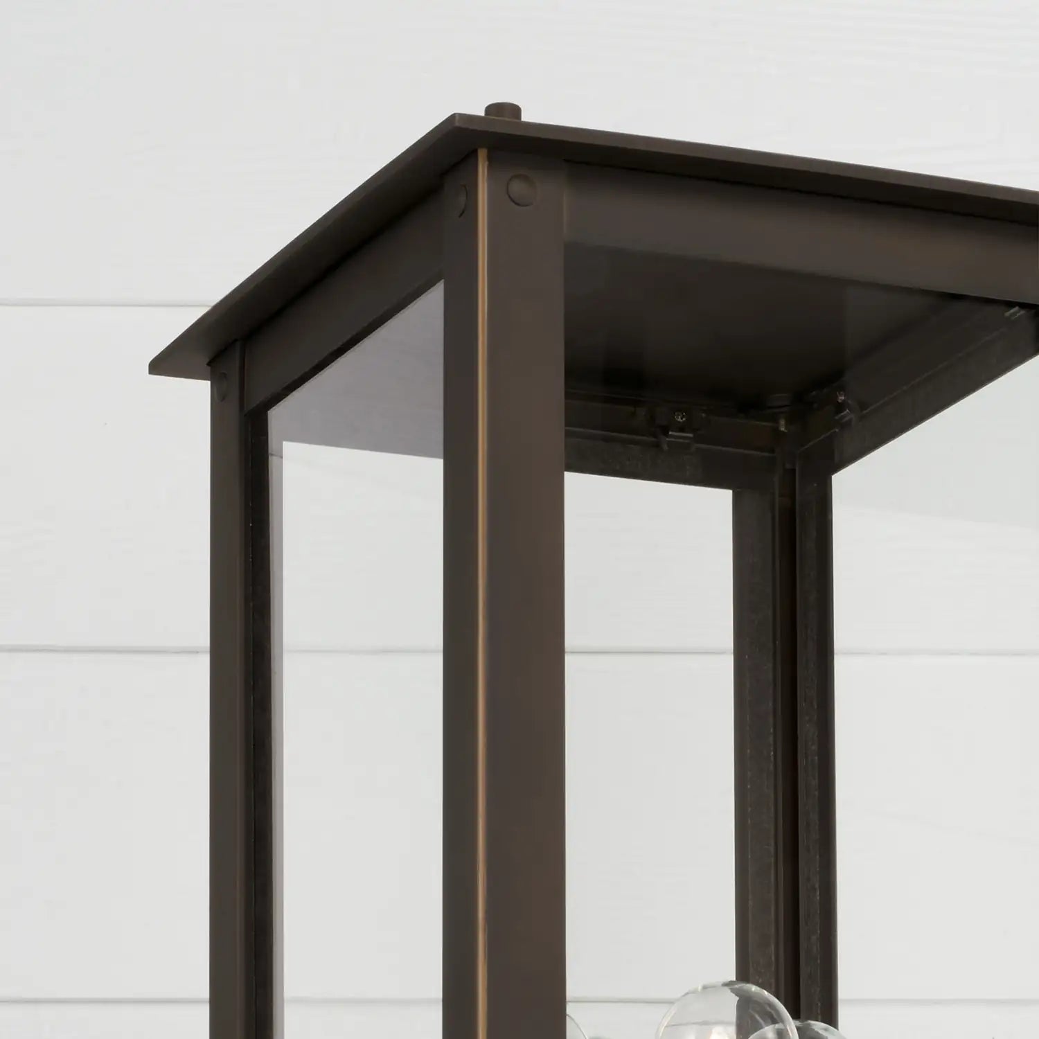 CAPITAL LIGHTING HUNT OUTDOOR POST-LANTERN - Post