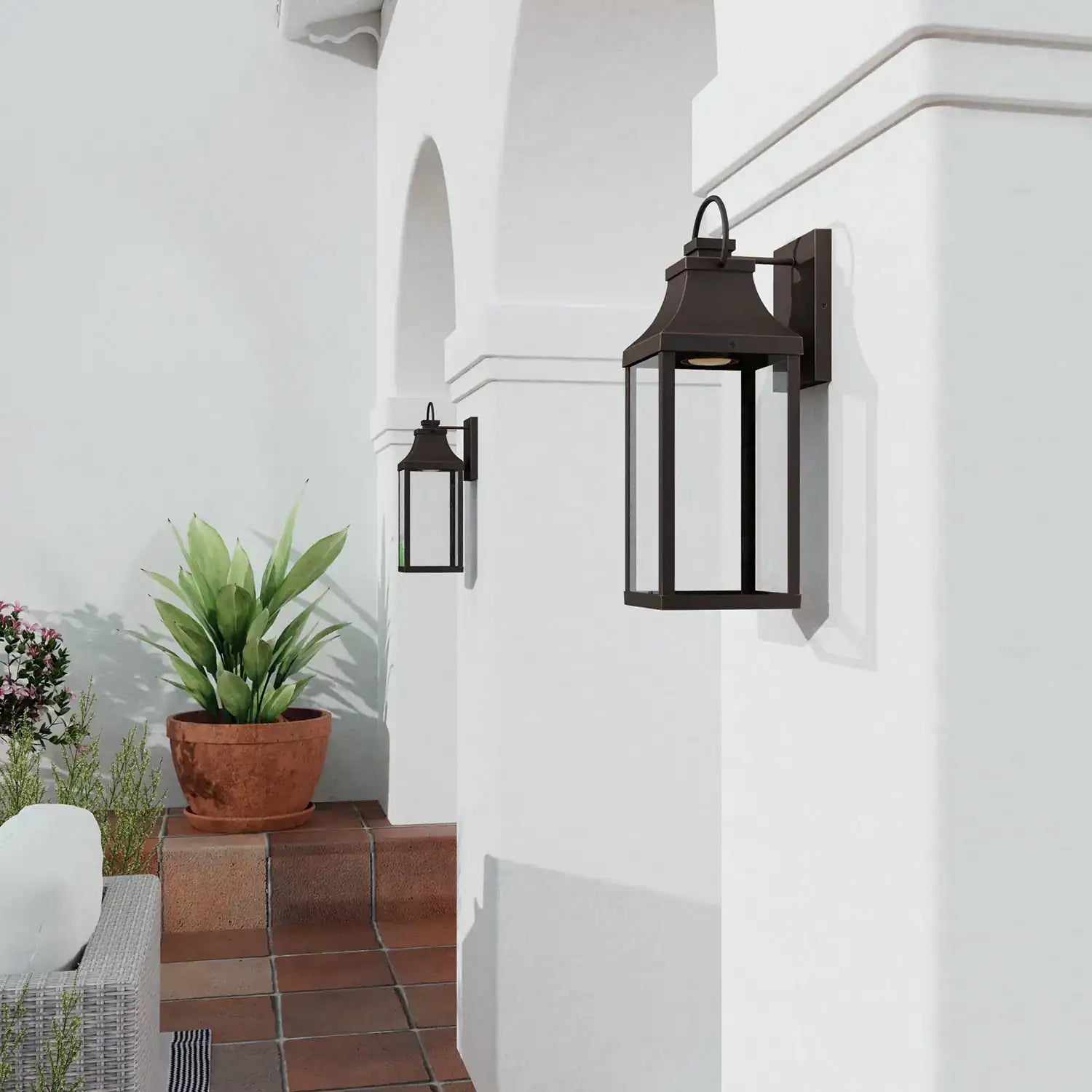 CAPITAL LIGHTING, BRADFORD OUTDOOR WALL-LANTERN, OUTDOOR WALL LIGHTS