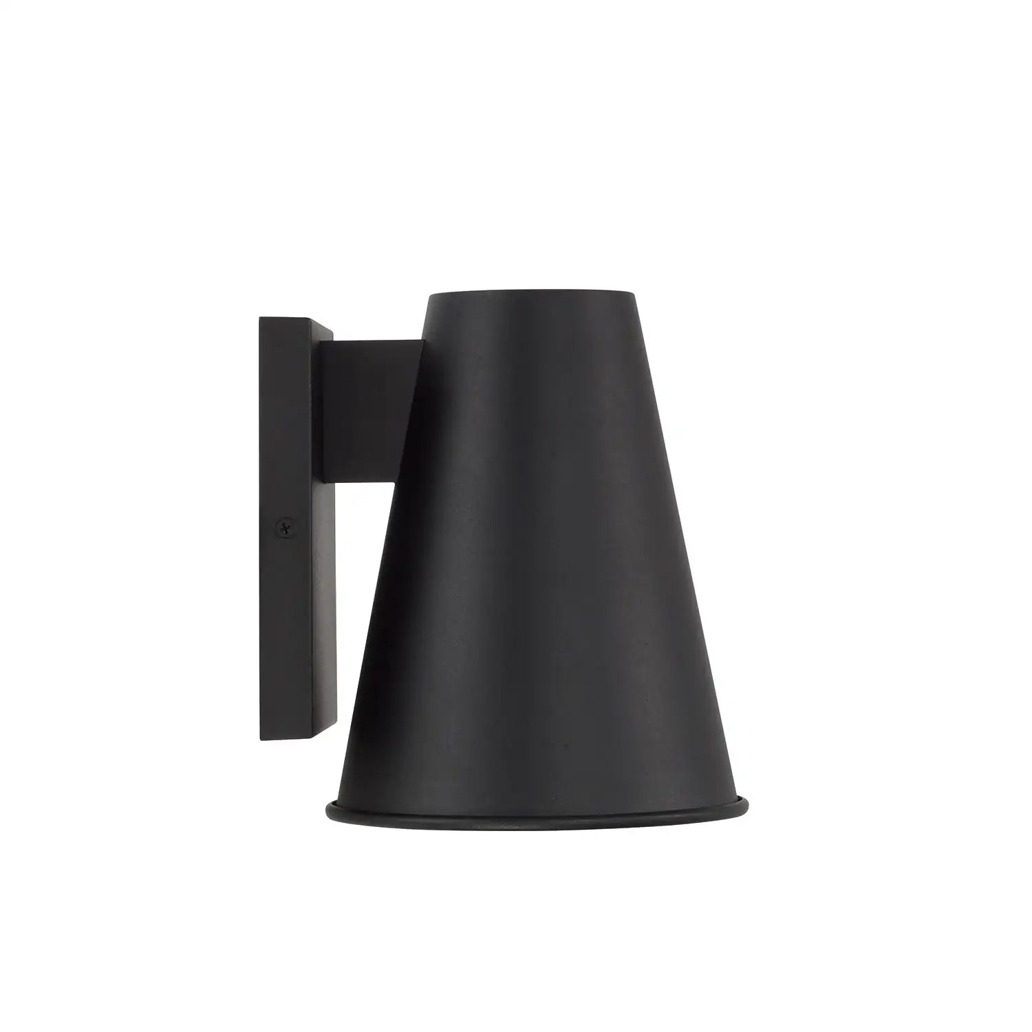 CAPITAL LIGHTING, YARDLEY OUTDOOR WALL-LANTERN, OUTDOOR WALL LIGHTS