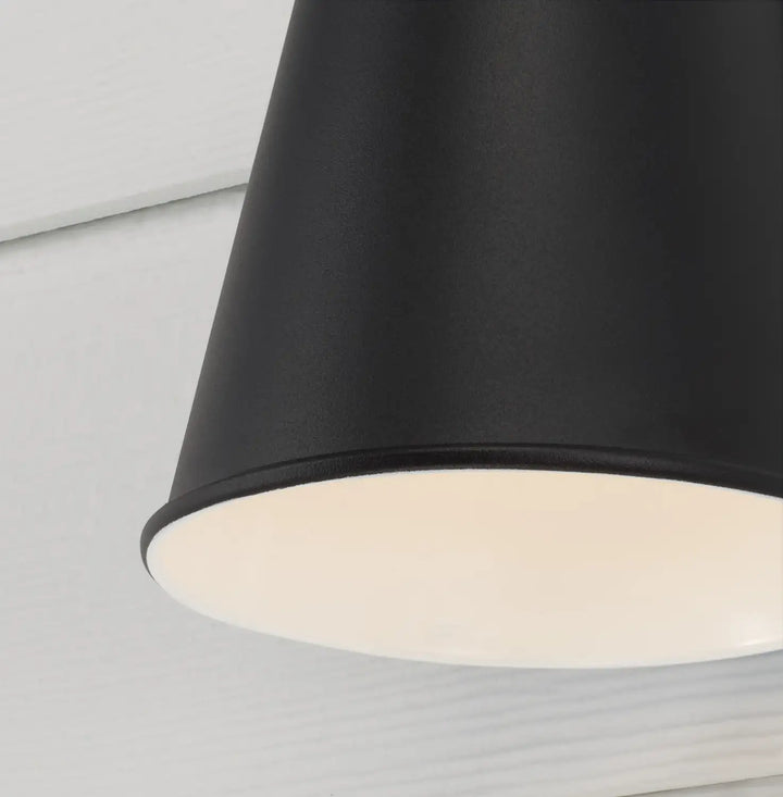 CAPITAL LIGHTING, YARDLEY OUTDOOR WALL-LANTERN, OUTDOOR WALL LIGHTS