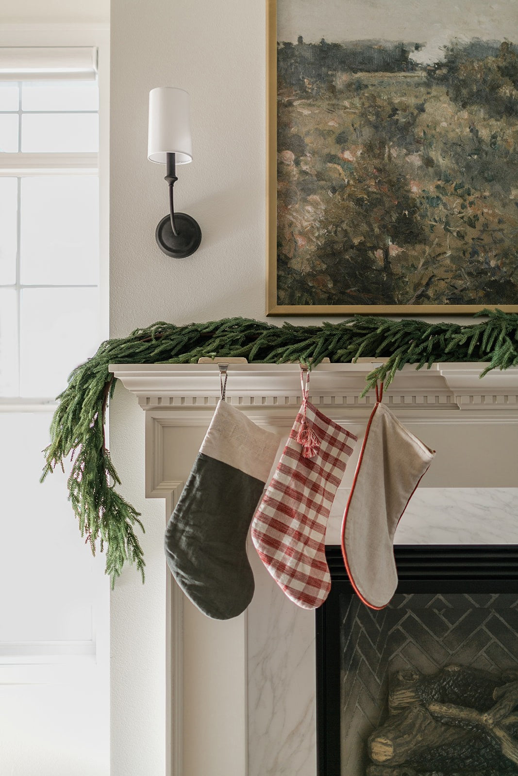 CRYSTORAMA INC. 2241-BF 88240760-06af-4598-bc50-20f487cae083