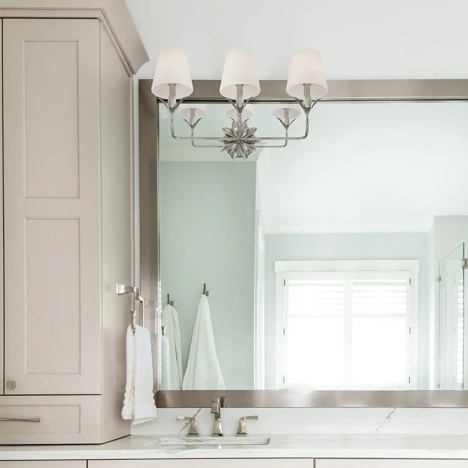CRYSTORAMA, BROCHE BATHROOM VANITY, VANITY LIGHT