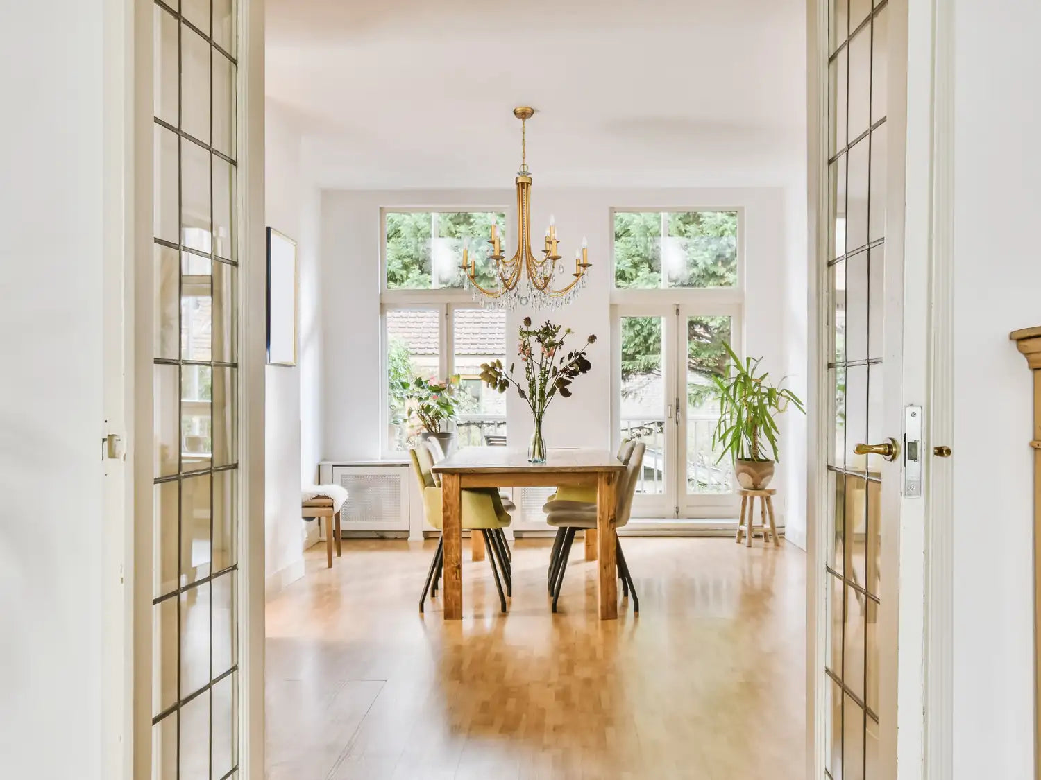 CRYSTORAMA, BRIDGEHAMPTON CHANDELIER, CHANDELIER LIGHT