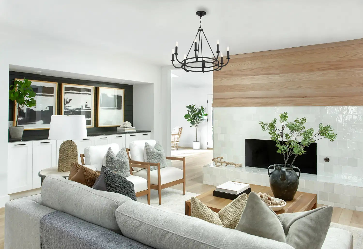 CRYSTORAMA, BAILEY CHANDELIER, CHANDELIER LIGHT