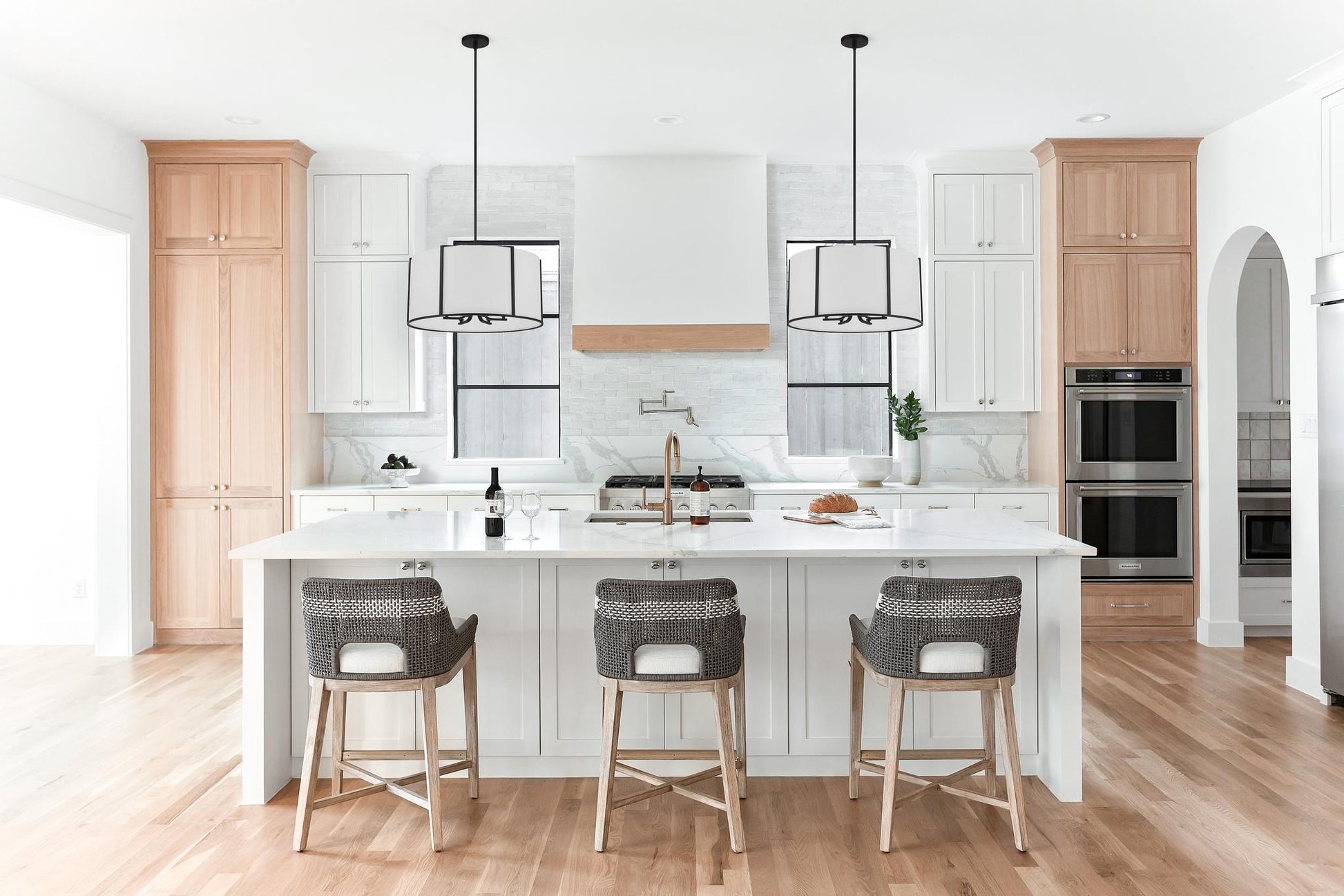 CRYSTORAMA, CARLYN CHANDELIER, CHANDELIER LIGHT