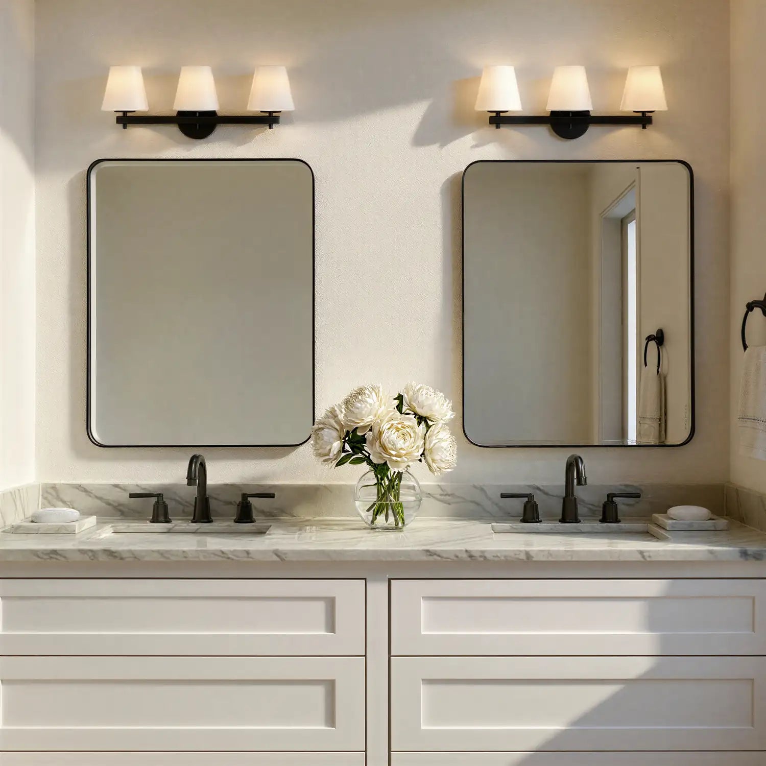 CRYSTORAMA, COLTON BATHROOM VANITY, VANITY LIGHT