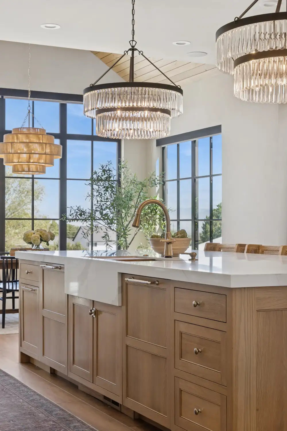 CRYSTORAMA, EMORY CHANDELIER, CHANDELIER LIGHT