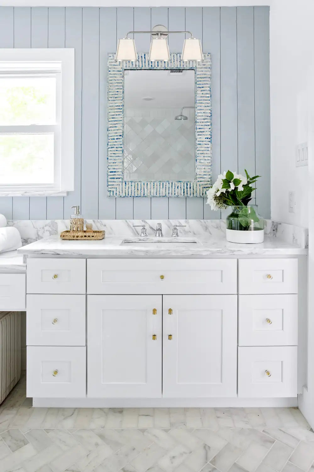 CRYSTORAMA, FULTON BATHROOM VANITY, VANITY LIGHT