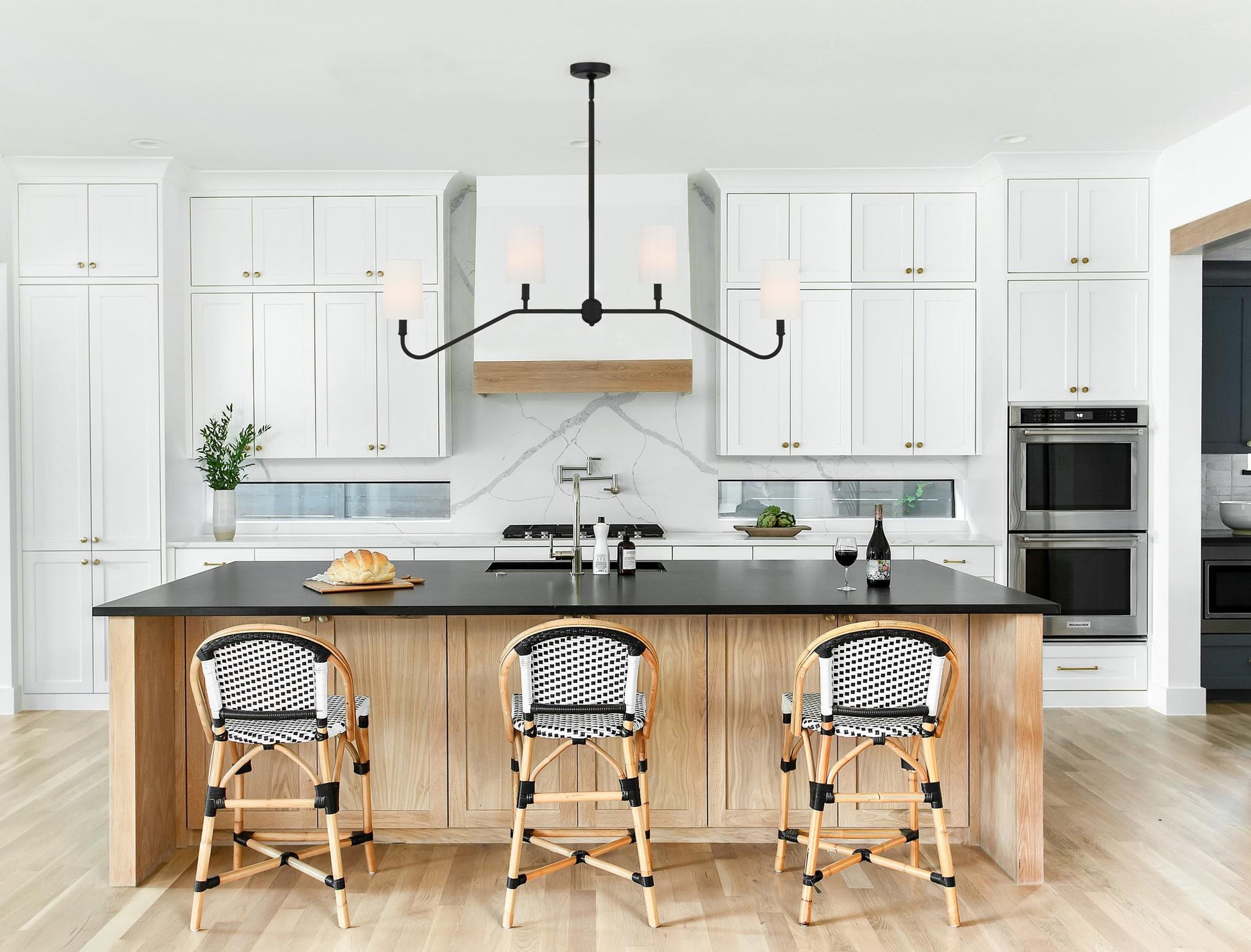 CRYSTORAMA, KEENAN LINEAR CHANDELIER, CHANDELIER LIGHT