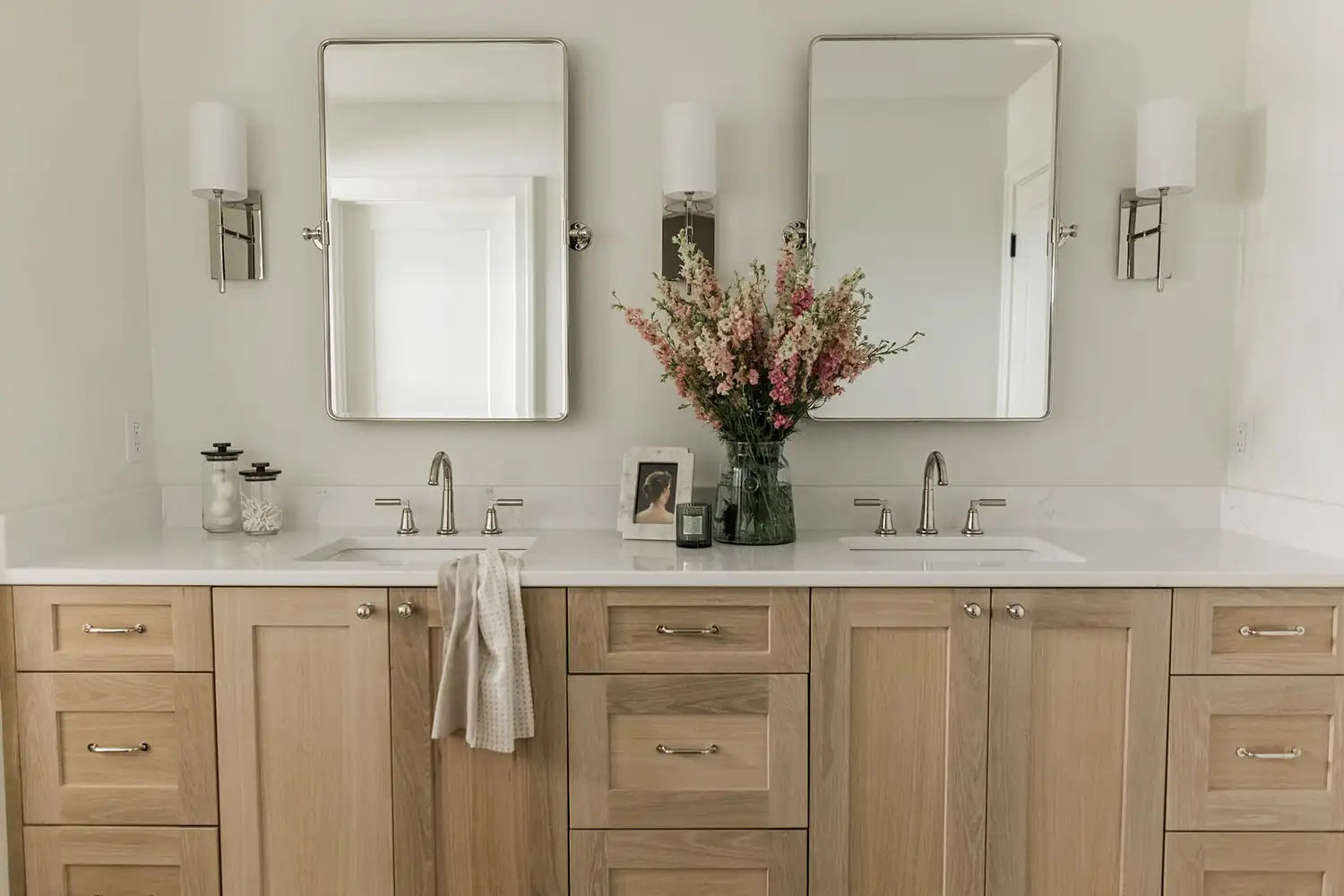 CRYSTORAMA, VERONICA SCONCE, WALL SCONCES