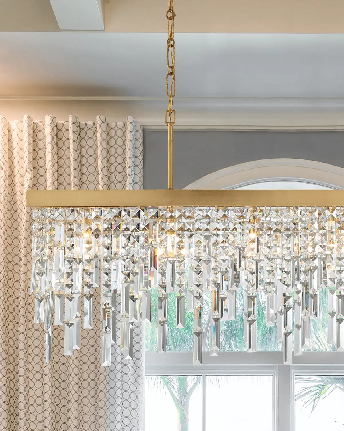 CRYSTORAMA, WINFIELD LINEAR CHANDELIER, CHANDELIER LIGHT