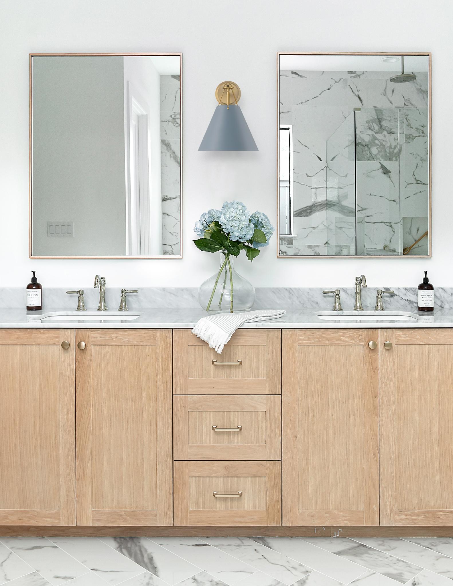 CRYSTORAMA INC. XAV-B8311-VG-BL f031f402-4c00-4579-9ded-fe4a12aa3358