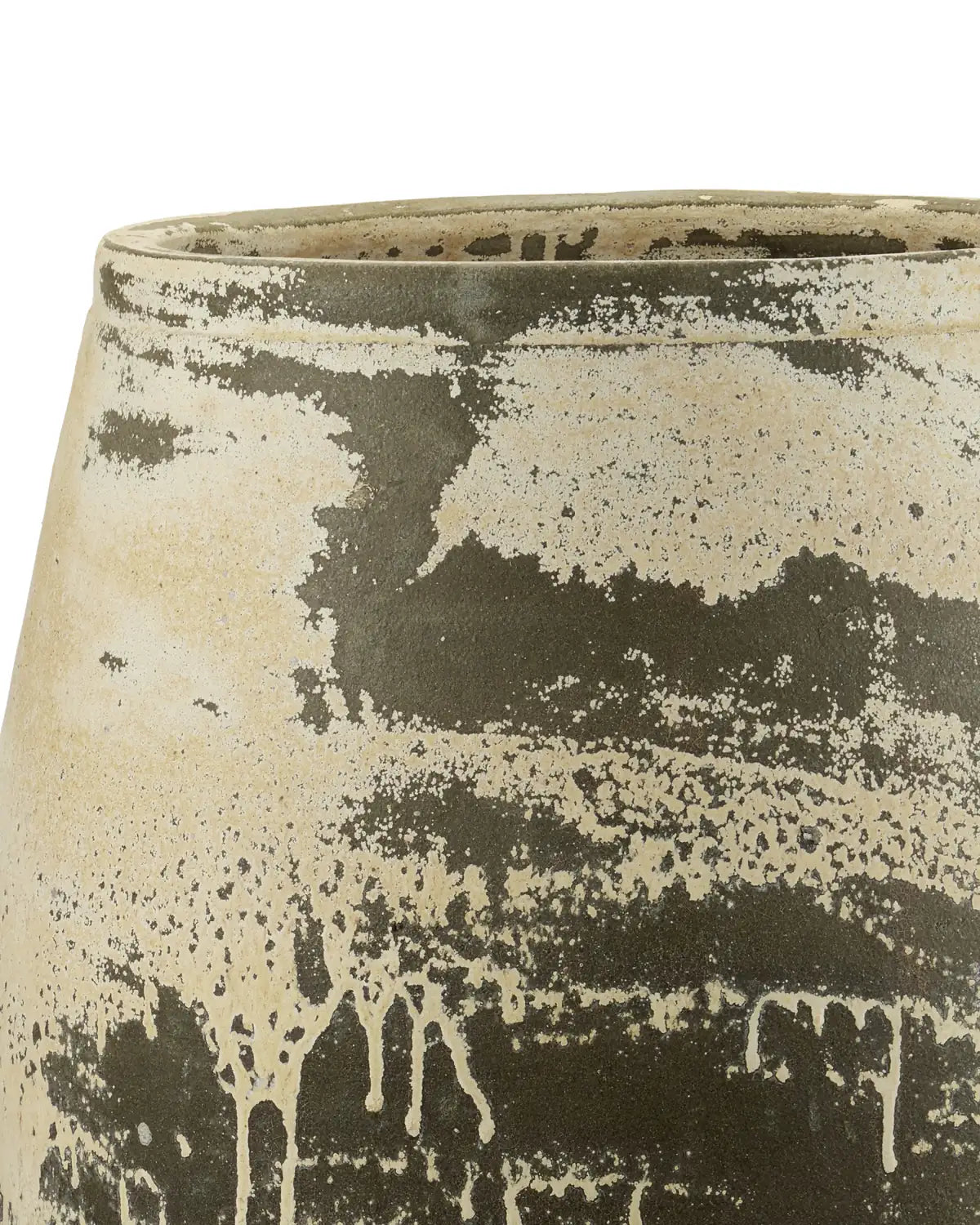 CURREY & COMPANY SICILIA ANTIQUE PLANTER - Decorative Accents