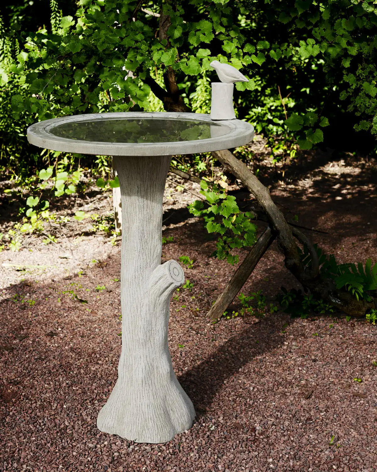 CURREY & COMPANY FAUX BOIS BIRD BATH - Decorative Accents