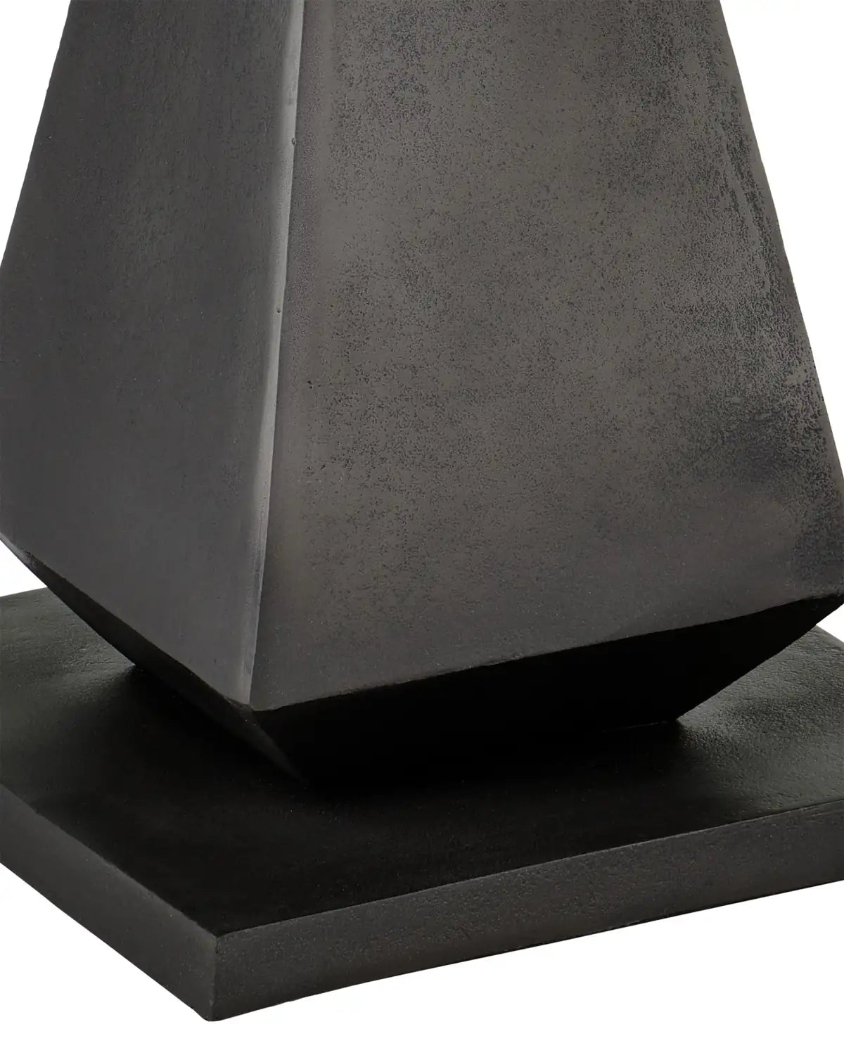 CURREY & COMPANY JANIL ACCENT TABLE - Dining Tables