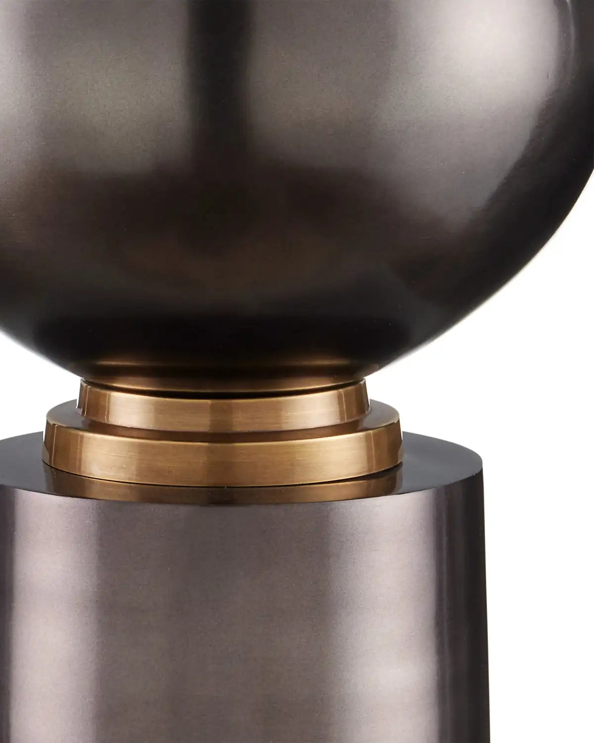 CURREY & COMPANY TAMERLANE TABLE LAMP - Table