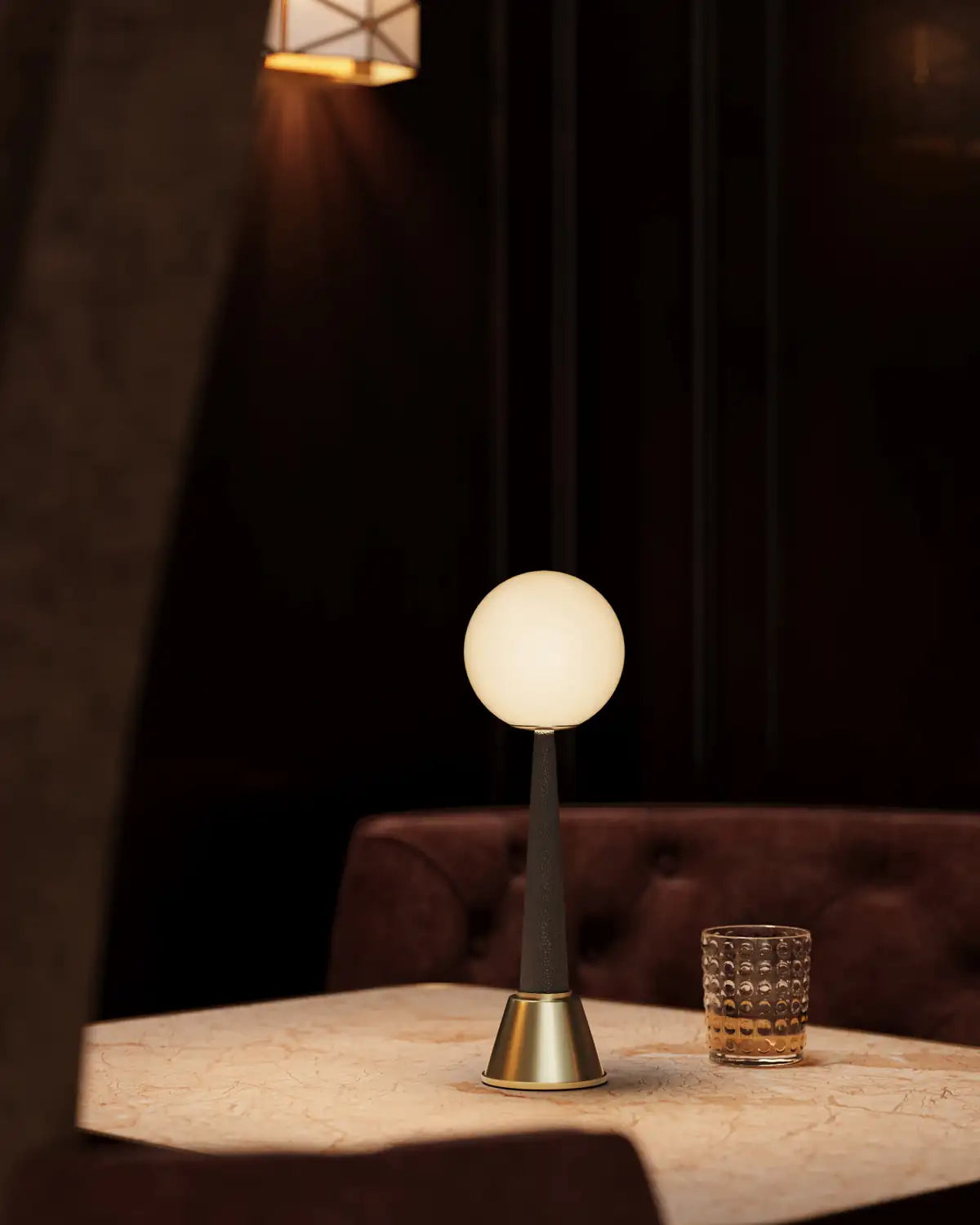 CURREY & COMPANY SORTIE CORDLESS TABLE LAMP - Table