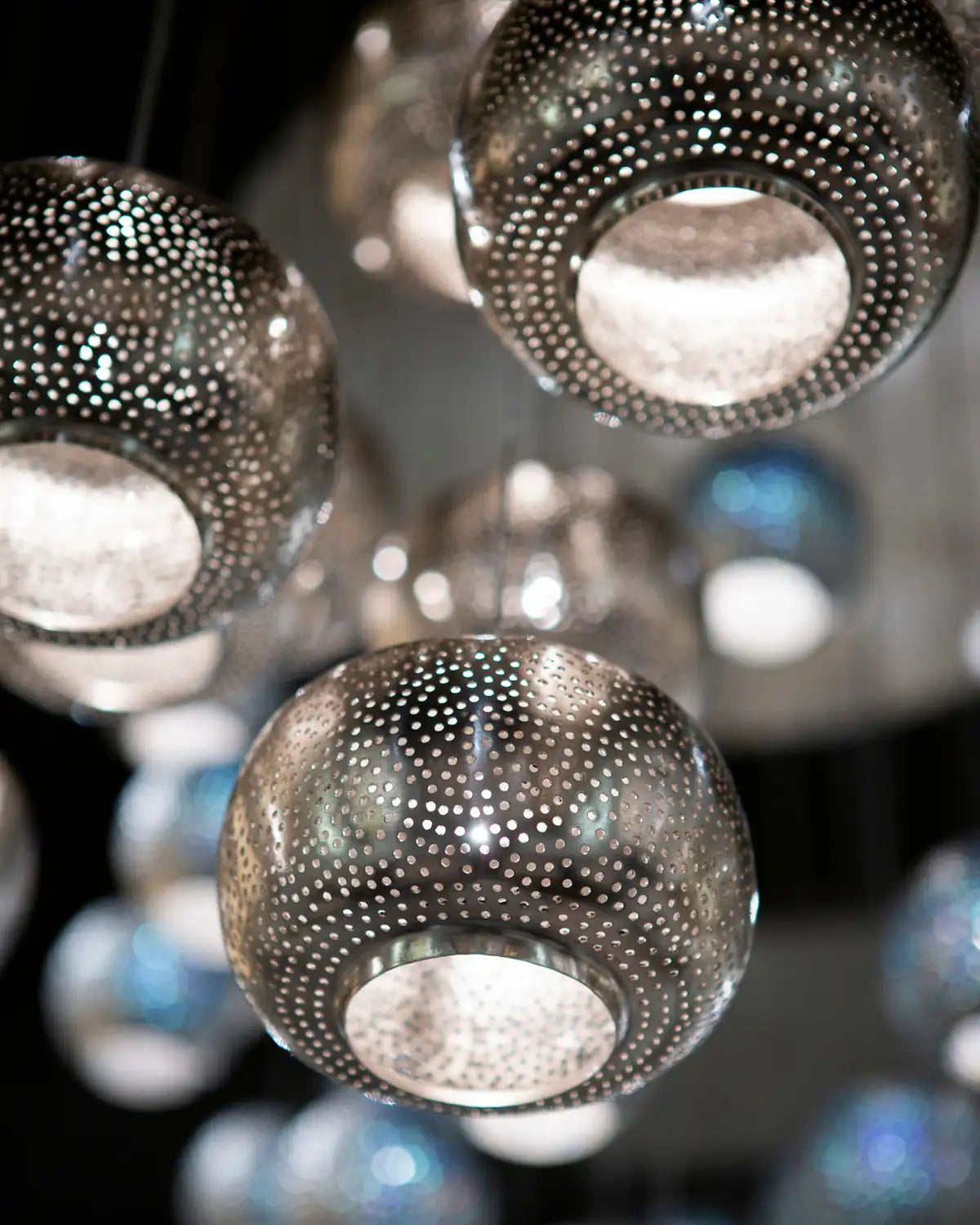 CURREY & COMPANY, PEPPER MULTI-DROP PENDANT, PENDANT LIGHT