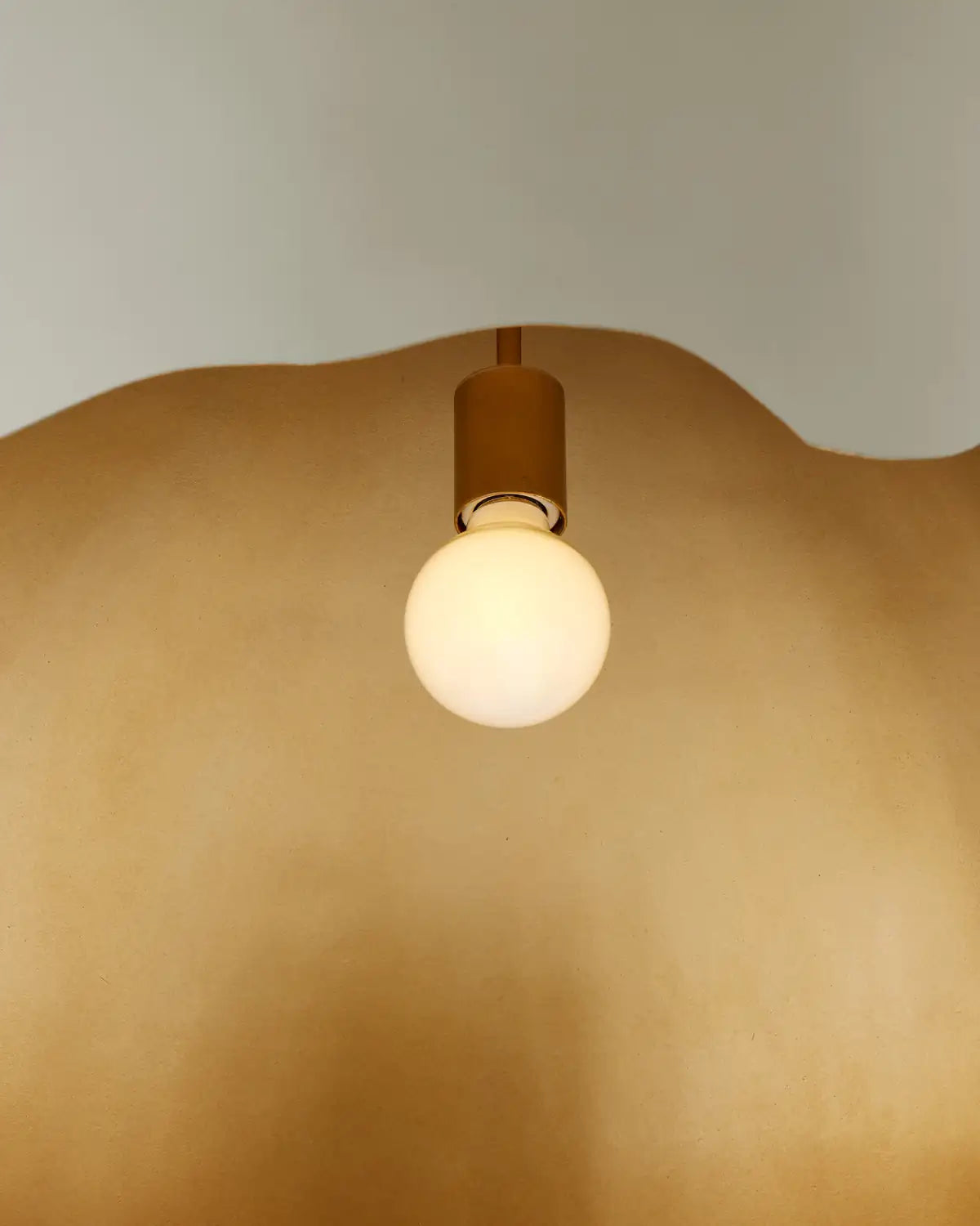 CURREY & COMPANY, TAMAGO PENDANT, PENDANT LIGHT