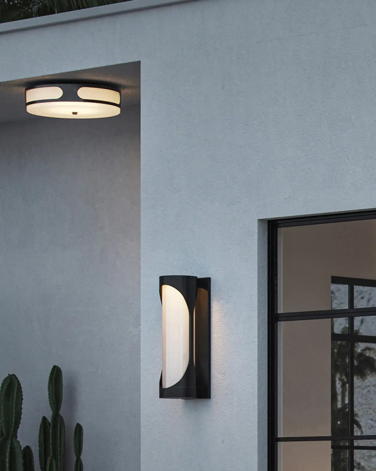 CURREY & COMPANY, SWALE OUTDOOR FLUSH MOUNT, FLUSH MOUNT CEILING LIGHTS