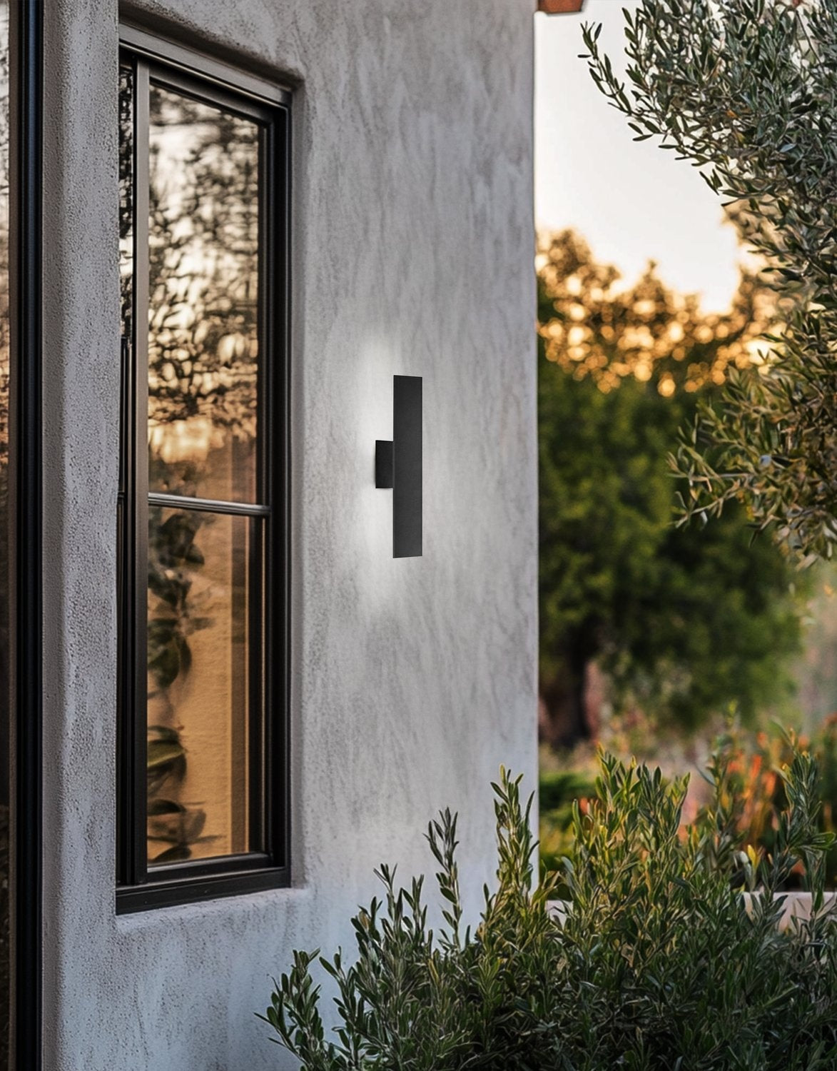 DAINOLITE, WHEATHERLY OUTDOOR, OUTDOOR WALL LIGHTS