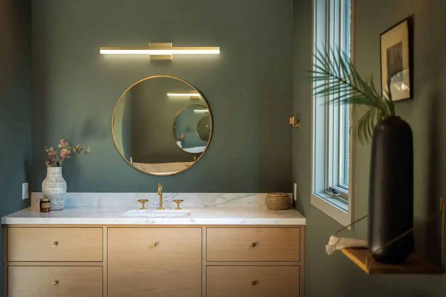 DALS, LYRA VANITY, VANITY LIGHT