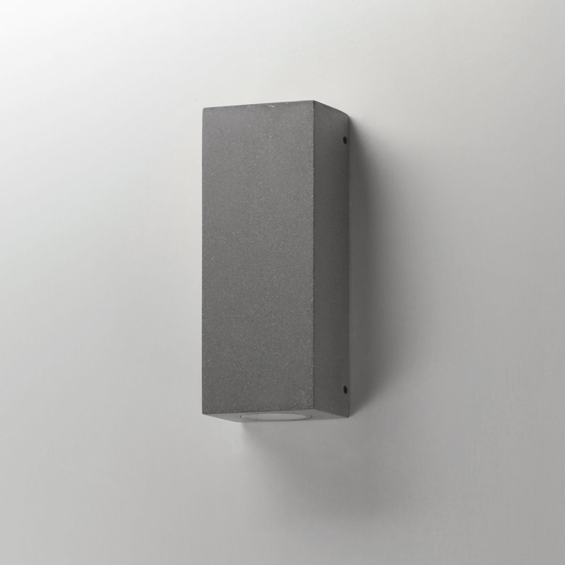 ET2, PILAR-OUTDOOR WALL MOUNT, OUTDOOR WALL LIGHTS