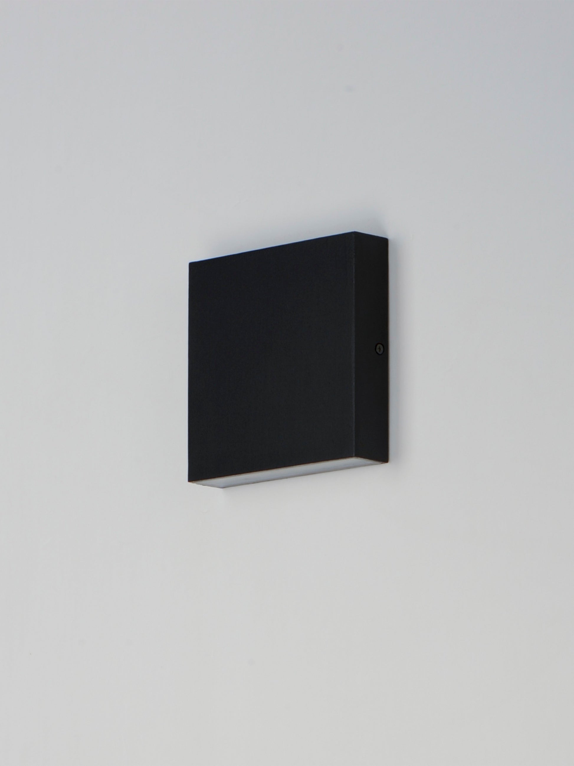 ET2, BRIK-OUTDOOR WALL MOUNT, OUTDOOR WALL LIGHTS