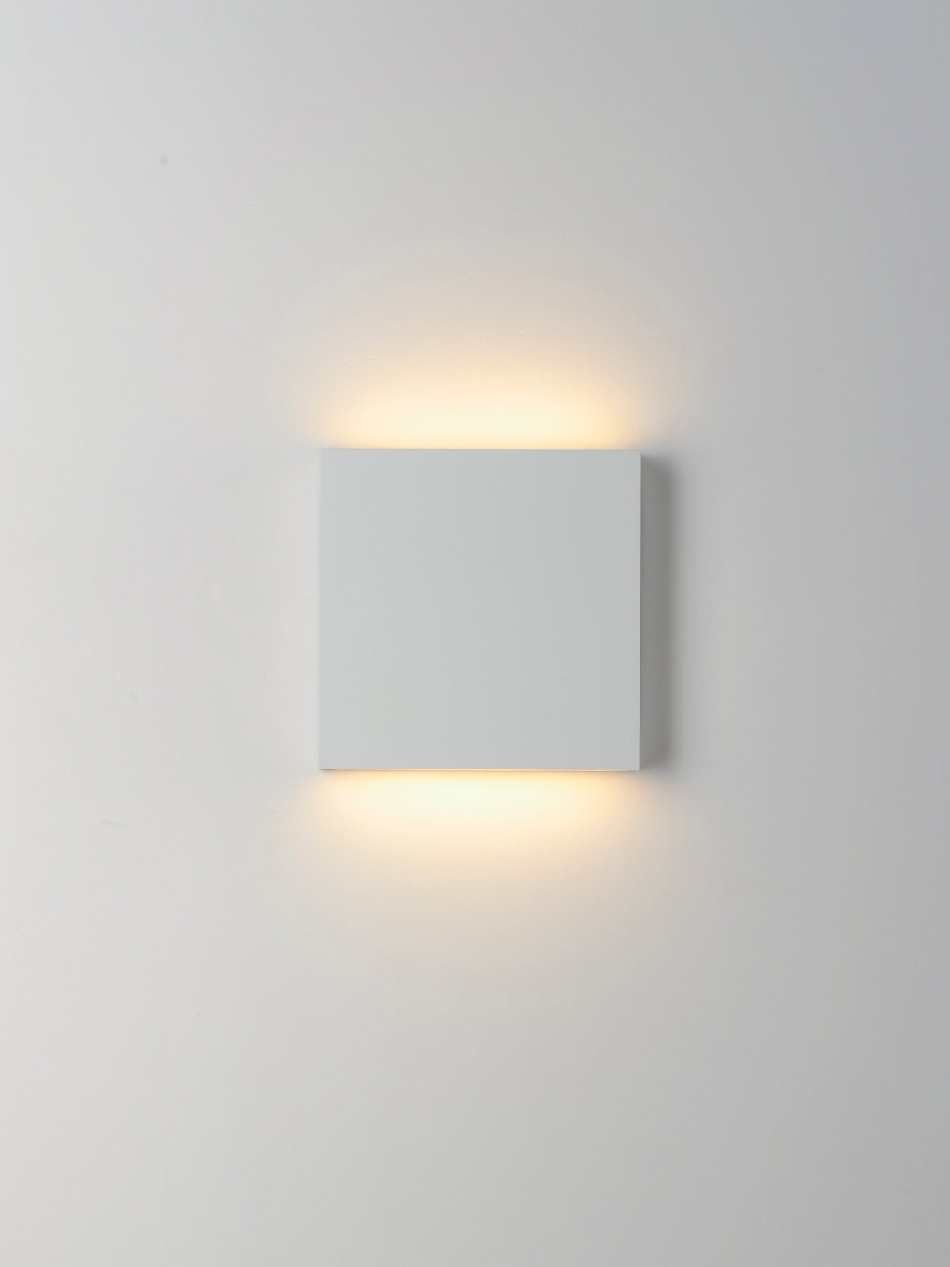 ET2, BRIK-OUTDOOR WALL MOUNT, OUTDOOR WALL LIGHTS