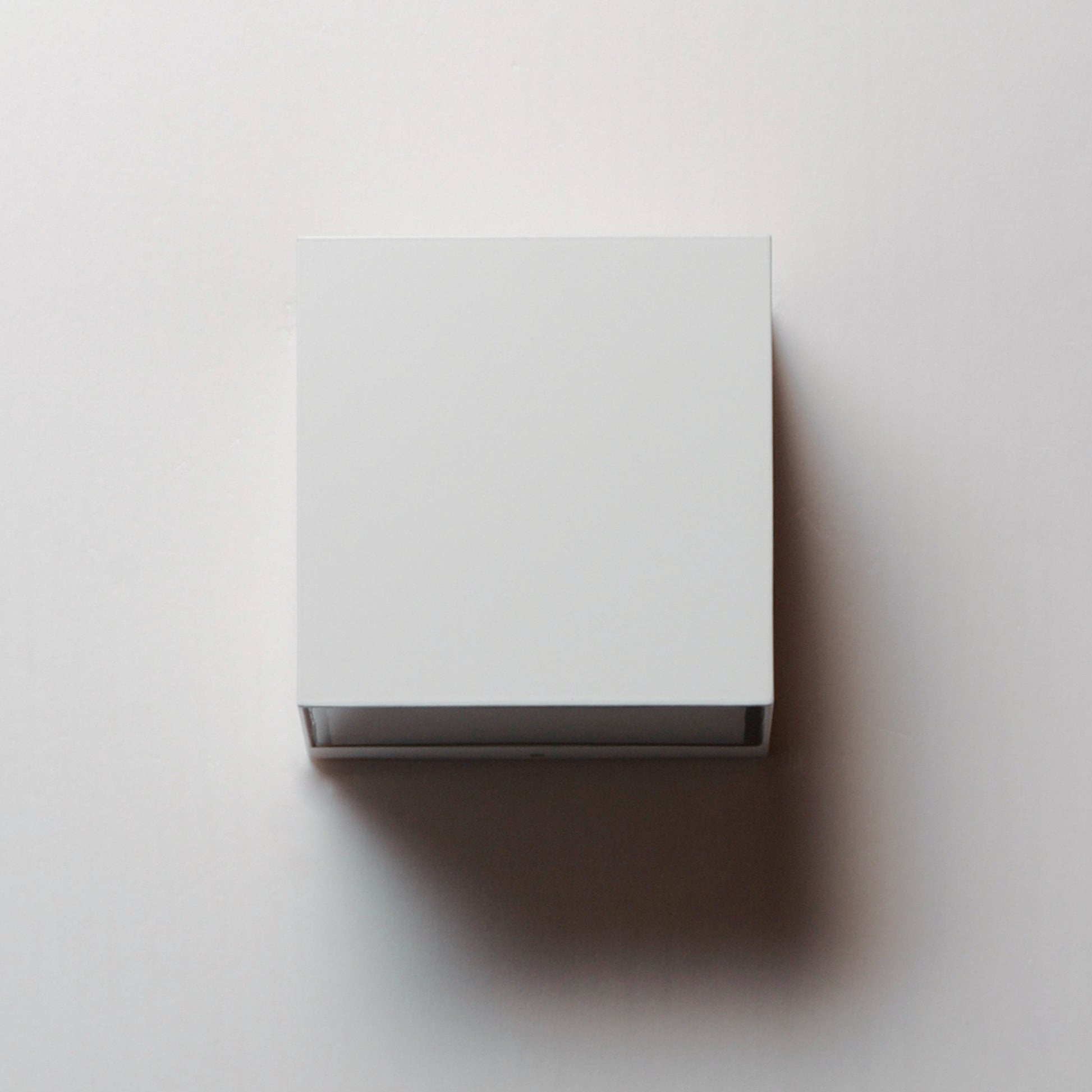 ET2, BLOK-OUTDOOR WALL MOUNT, OUTDOOR WALL LIGHTS