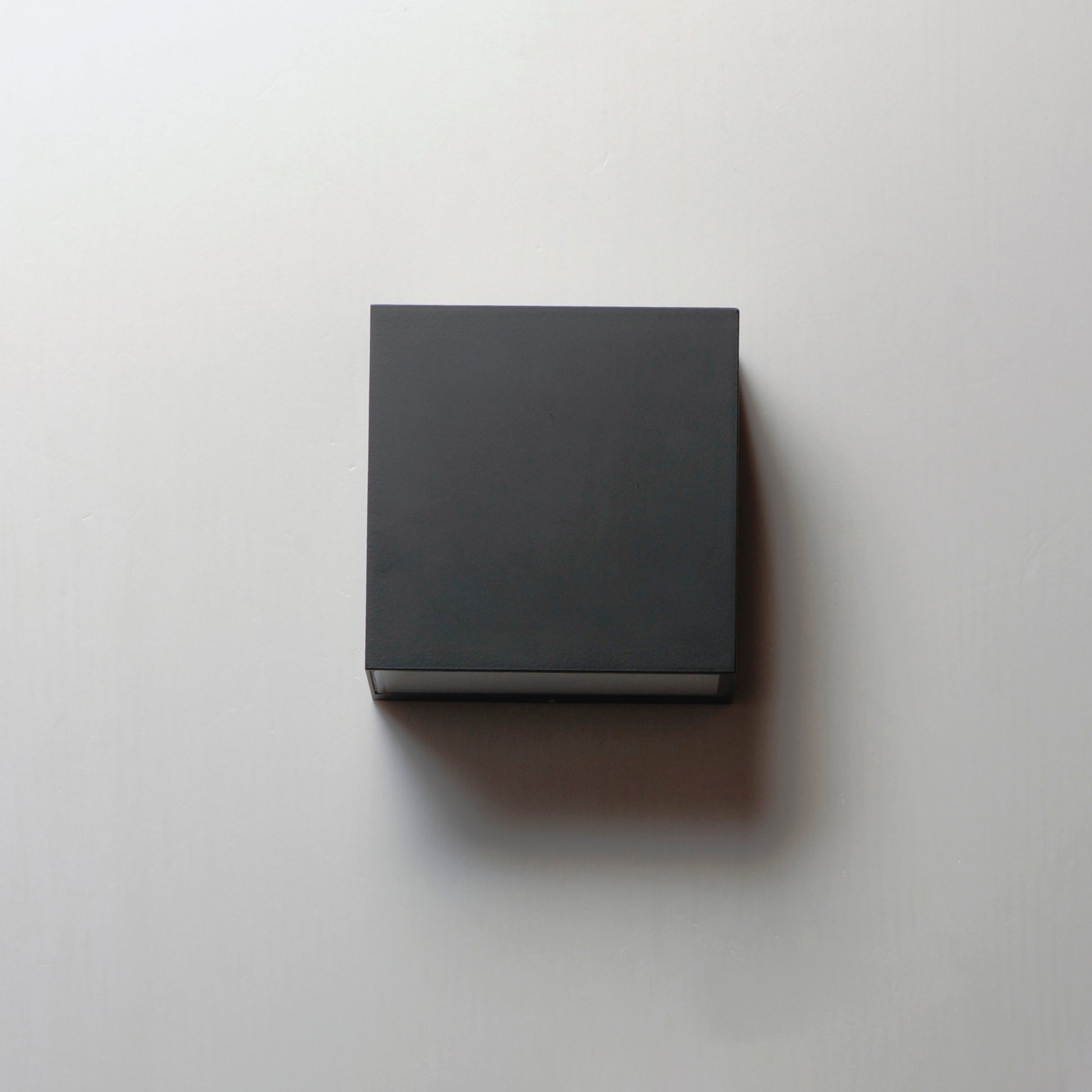 ET2, BLOK-OUTDOOR WALL MOUNT, OUTDOOR WALL LIGHTS